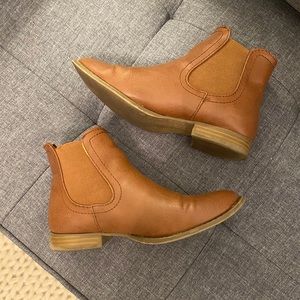 Old Navy Chelsea Boot